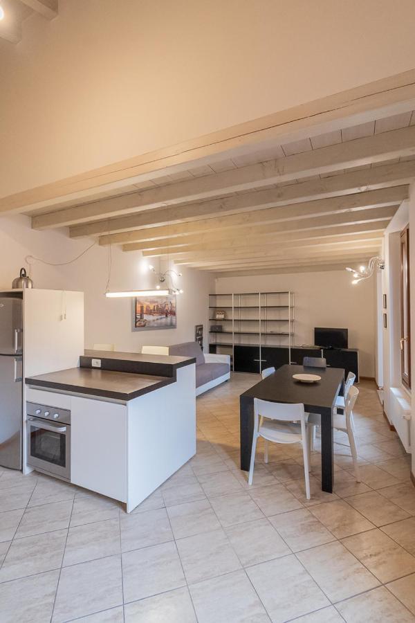 Trilocale Rua Sovera 85 - F&L Aparment Brescia Ngoại thất bức ảnh